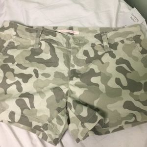 never worn victorias secret camo shorts
